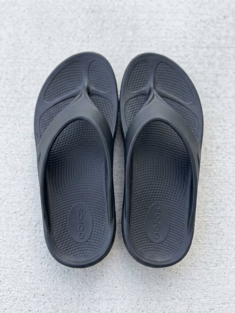 OOFOS OOriginal Recovery Sandal Black Thong Flip Flop Arch Unisex M6 W8 EU 39